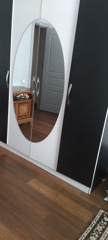 İşlənmiş, Açılan, 4 qapılı Düz dolab, Qarderob, paltar dolabı
