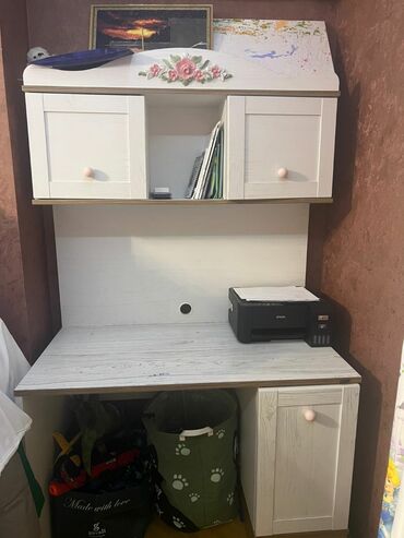 Modullu arabalar: Oğlan və qız üçün, İşlənmiş, Siyirməli, Yazı masası, Stulsuz