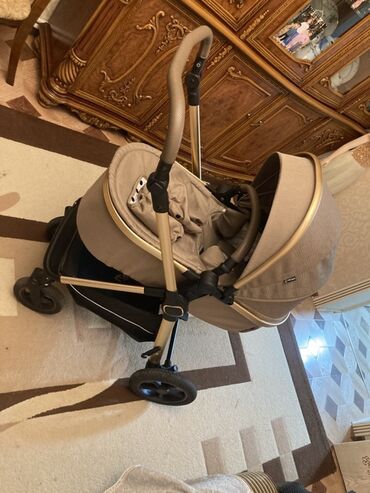 Araba-beşiklər: Çıxarıla bilən beşikli araba, Yaş: <1 ay — 11