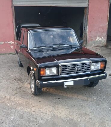 VAZ (LADA): VAZ (LADA) 2107: 1.6 l | 2006 il 97572 km Sedan