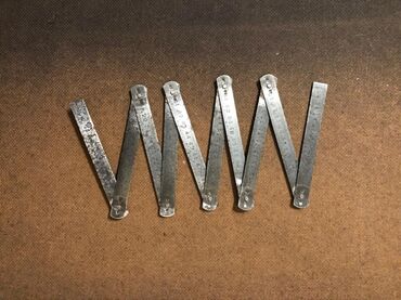 Digər əntiq əşyalar: Antik sovet .metre 20 m . Banka tutan 10 m .stoplar 10 manat — 12