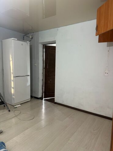 дом под квартиру: 25 м², 1 комната, Парковка, Забор, огорожен