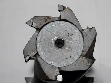 Ostali uređaji: Glodalo ISO50 precnika 63mm, duzine 100mm sa vidijama K10 Glodalo ISO — 12