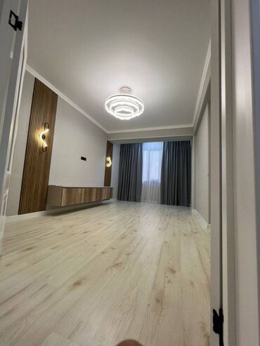 рабочий квартира: 2 комнаты, 63 м², 10 этаж, Евроремонт