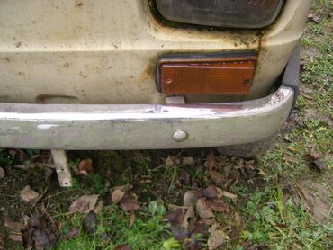 auto radio: Peglica Fiat 126 p. Komplet siceva u odličnom stanju. Sedišta se