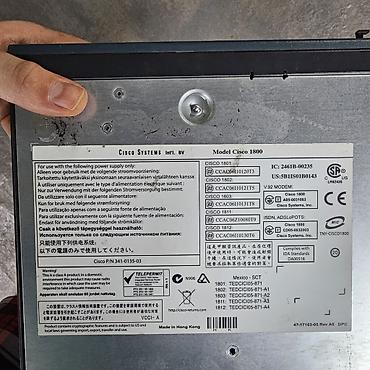 Модемы и сетевое оборудование: Маршрутизатор Cisco 1811 Полностью рабочий и сброшен до заводских — 4