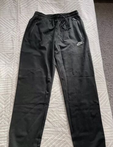 nike штаны: Спортивный костюм L (EU 40), 2XL (EU 44), цвет - Черный