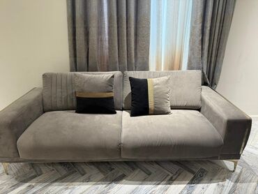 Divan və kreslo dəstləri: Künc divan, İşlənmiş, Açılmayan, Bazasız