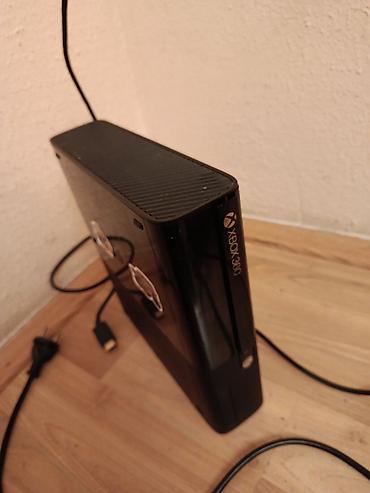 xbox satış: Xbox 360 Slim oyun konsolu Xüsusiyyətlər: - Model: Xbox 360 Slim — 1