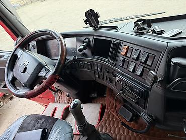 Тягачи: Тягач, Volvo, 2012 г., Шторный — 17