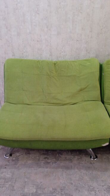диван металлический: Цвет - Зеленый, Б/у