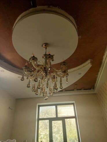 Pərdə və jalüzlər: Çılçıraq, 8 lampa