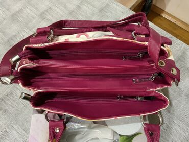 Çantalar: Gənc xanımlar üçün həm çiyindən asmalı, həm də əldə tutulacaq — 4