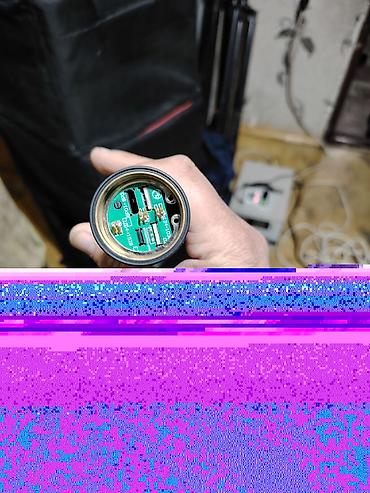 Səsgücləndiricilər, qulaqlıqlar və mikrofonlar: Shure Performance Gear Wireless Systems – PGX2 SM58 simsiz mikrofon — 9