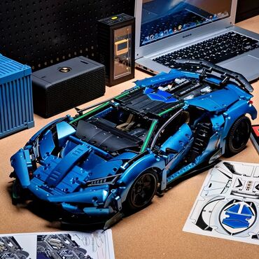 Игрушки: 1️⃣ Конструктор Lamborghini синий, 50 см 2️⃣ Джип Wrangler Цена 