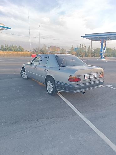аварийная мерс 210: Mercedes-Benz W124: 1989 г., 3 л, Механика, Дизель, Седан — 2