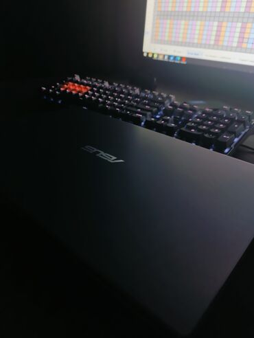 Ноутбуки: Ноутбук, Asus, 12 ГБ ОЗУ, Intel Core i5, 15.6 ", Б/у, Для несложных задач, память SSD