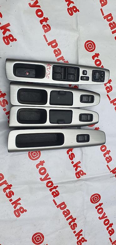 kamri 30: Дверная карта Toyota 2005 г., Б/у, Оригинал, Япония — 1