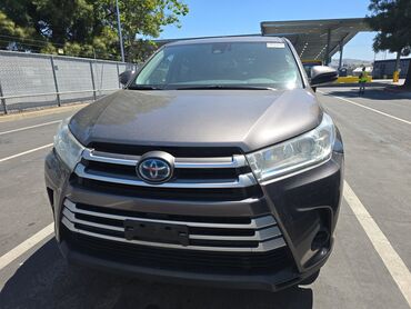 Ритуальные услуги: Toyota Highlander: 2019 г., 3.5 л, Автомат, Бензин, Внедорожник