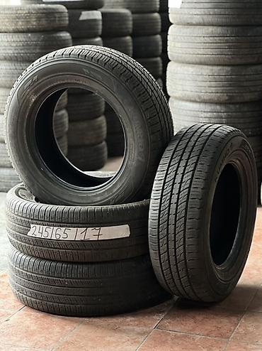 Комплект автомобильных шин Nexen размером 245/65 R17. На фото