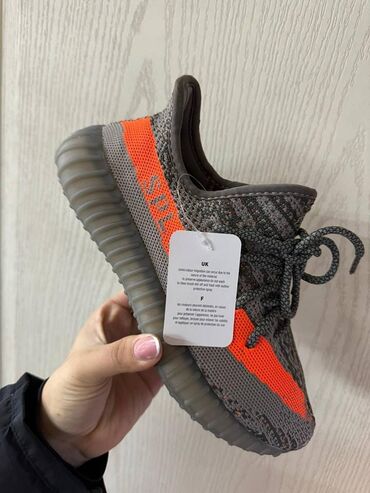 Patike: Adidas Yeezy boost patike

Novo
Brojevi 36 do 46

fb Moja Kupovina 1 — 8