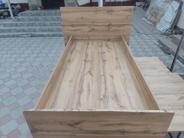 кровать в караколе: Двуспальная кровать, Новый, Без матраса, длина - 185 см