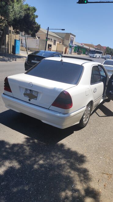 kreditlə maşın: Mercedes-Benz 230: 2.3 l | 1998 il Sedan