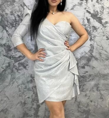 haljinica srebrno sa blago lamiranim delovima: Haljina