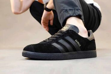 Patike: Adidas gazelle patike crne

Novo
Brojevi 36 37 38

fb Moja Kupovina 1 — 5