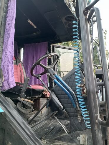 Traktorlar: Tecili satilir yaxsi veziyyetdedir senetleride qaydasindadir. elave — 9
