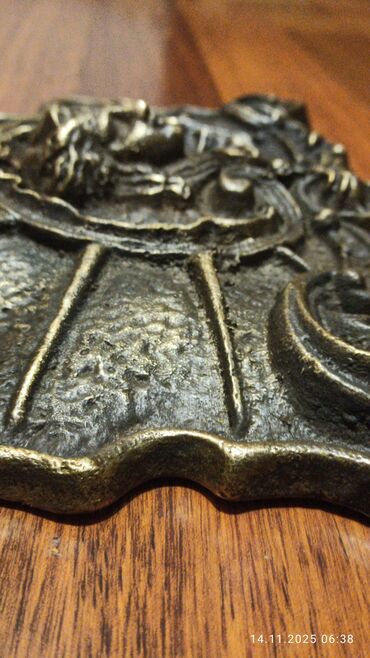 Digər ev dekoru: Məhsul: Bərk döküm metal dekorativ divar elementıtökmə latun 8kq — 9