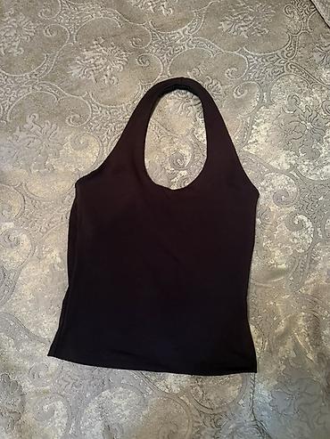 idman şort: Qara rəngli qadın topu – halter tipli kəsim. - Model: halter boyunlu — 1