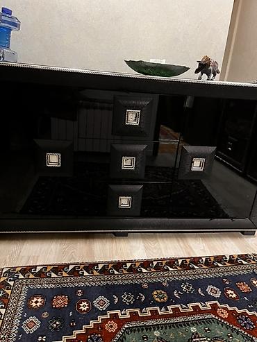 Qonaq otağı dəstləri: Qonaq otağı üçün dəst – vitrin şkaflar və TV tumbası - Rəng: qara — 3