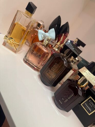 Ətriyyat: Brend ətirlərdən nümunə həcmlər satılır. Həcm və qiymətlər: - 10 ml — 3