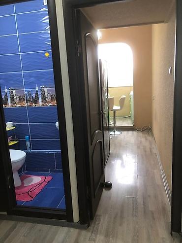 Долгосрочная аренда квартир: 3 комнаты, С мебелью полностью — 10