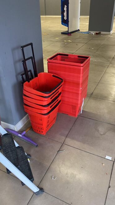 Digər mağaza avadanlığı: Market vitrin ve avadanlıqlar tecili deyerinden aşağı satılır real — 7