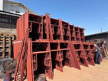 Другие строительные материалы: Продаем строительные леса оптом и в розницу леса уские и обычные — 11