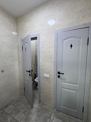 Аренда офисов: Аренда офисов, 100 м², В жилом комплексе, 1 линия, С оборудованием, С видом на горы — 12