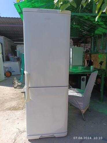 бытовой техники холодильник: Холодильник Biryusa, Б/у, Двухкамерный, De frost (капельный), 60 * 180 * 60
