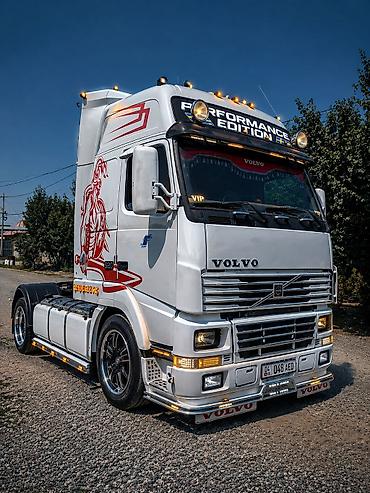 буксиры: Тягач, Volvo, 2000 г., Без прицепа — 1