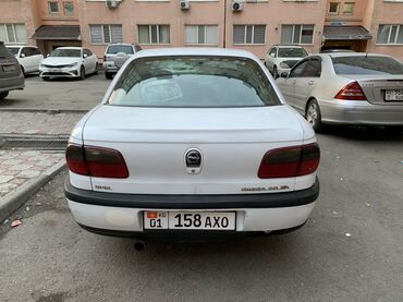 Opel: Opel Omega: 1999 г., 2 л, Механика, Бензин, Седан — 5