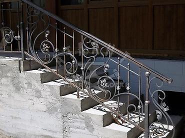 Распашные ворота: Кованые металлические изделия для экстерьера: ворота, калитки — 8