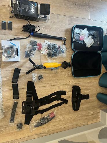 Видеокамеры: Го про Макс Go pro Max 360 С двумя батареями, палка от Godis, и все — 8