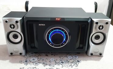 Музыкальные центры: Musiqi mərkəzi.Orta basovik və 2ədəd dinamik.FLASHcard,AUX,radio.Tam