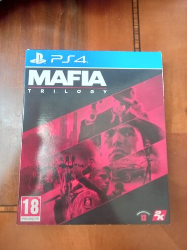 Icinde ancaq mafia 3 var ideal veziyyetdedi ciziqi yoxdur mafia