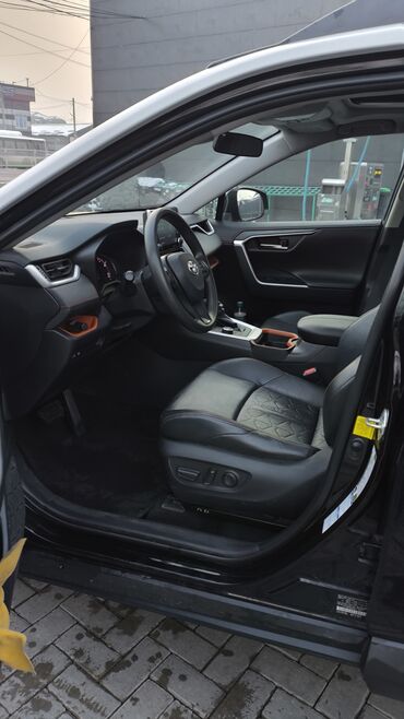 Toyota: Toyota RAV4: 2019 г., 2.5 л, Автомат, Бензин, Кроссовер at lalafo.kg — 16 Toyota: Toyota RAV4: 2019 г., 2.5 л, Автомат, Бензин, Кроссовер — 16