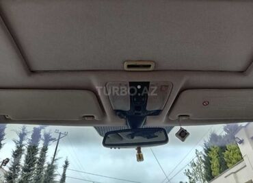 Mercedes-Benz: Mercedes-Benz C‑Class (W202) sedan, qırmızı rəng. - Kuzov: 4 qapılı — 12