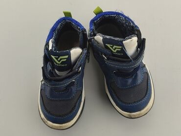 ocieplane buty sportowe dzieciece: Buty sportowe 22, stan - Dobry