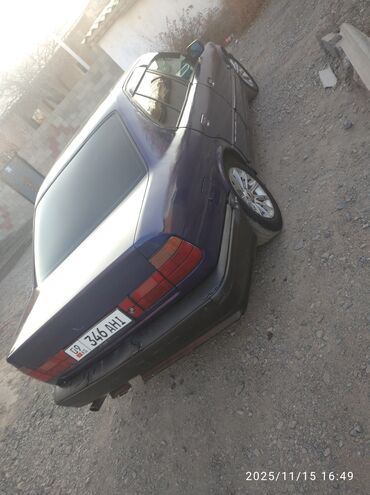 BMW: Интерьер автомобиля BMW (серия E34), седан. Описание: - Салон в — 5