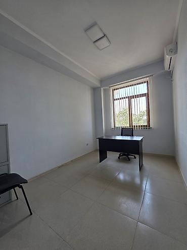 офисы ош: Аренда офисов, 150 м², В бизнес центре, 1 линия, С оборудованием — 5